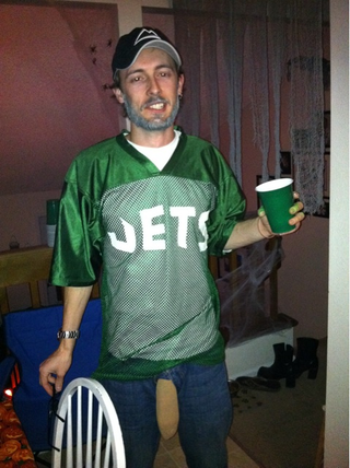 Illustration for article titled Here Are Many More Shots of People Pretending To Be Brett Favre And Jenn Sterger